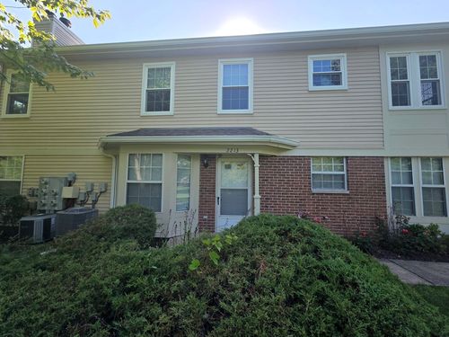 2213-2213 Camden Ln, Hanover Park, IL, 60133-2915 | Card Image
