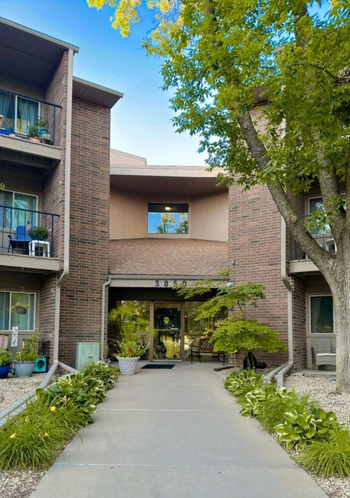 apt-204-3850 Plymouth Blvd, Plymouth, MN, 55446-3292 | Card Image