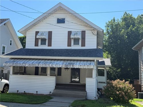 74 E Katherine Ave, Washington, PA, 15301-3965 | Card Image