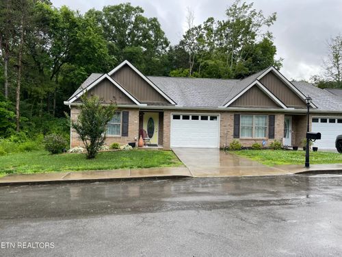 152 Oak Place Cir, Madisonville, TN, 37354-1185 | Card Image