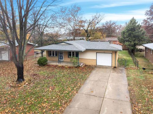 723 N Chipper Ln, Wichita, KS, 67212-4511 | Card Image