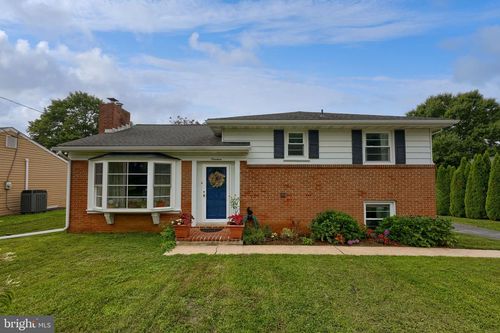 19 Pleasant Dr, LANCASTER, PA, 17602-1431 | Card Image