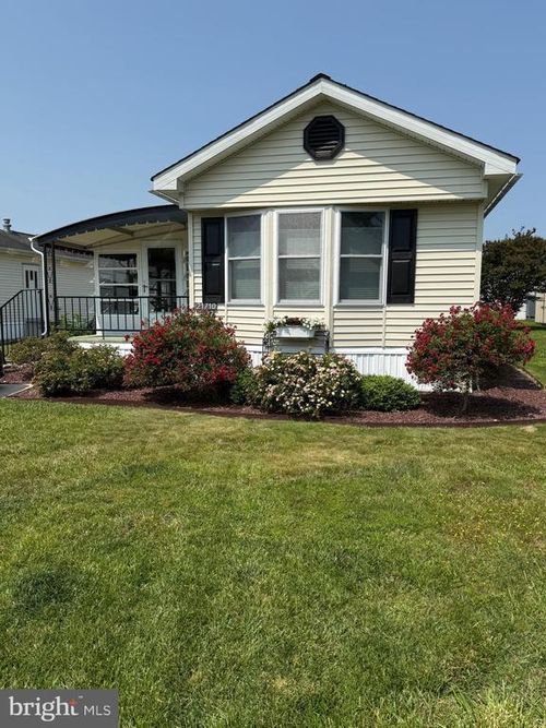 21710 F St, REHOBOTH BEACH, DE, 19971-8426 | Card Image