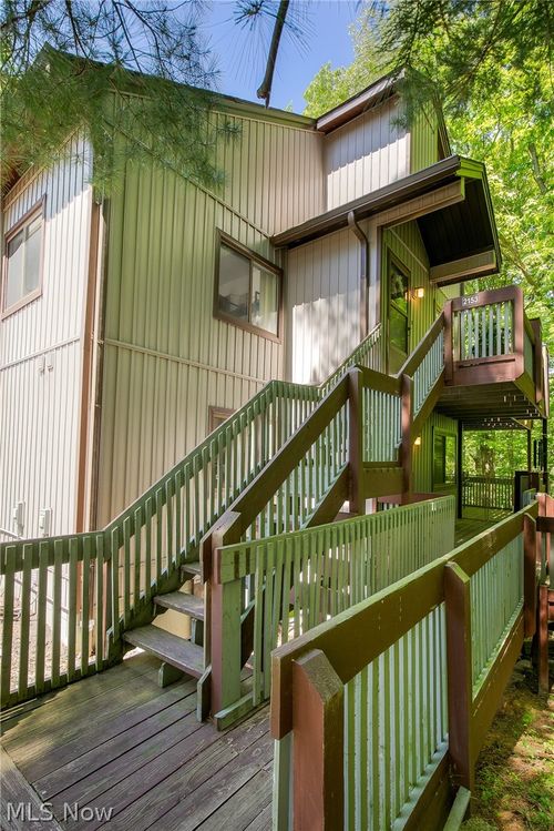 2153 Pinebrook Trl, Cuyahoga Falls, OH, 44223-2587 | Card Image