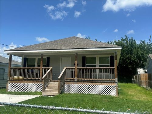 512 Lebato St, Lake Charles, LA, 70601-2677 | Card Image