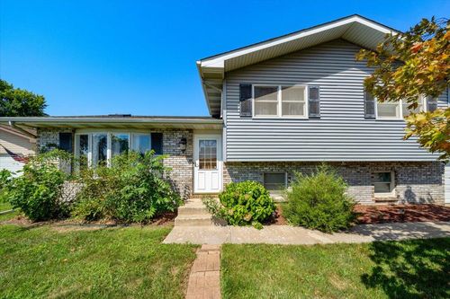 7520 Johnson St, Merrillville, IN, 46410-1351 | Card Image
