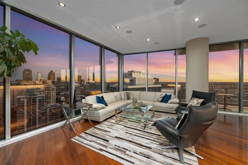 apt-2601-2900 Mckinnon St, Dallas, TX, 75201-0900 | Card Image