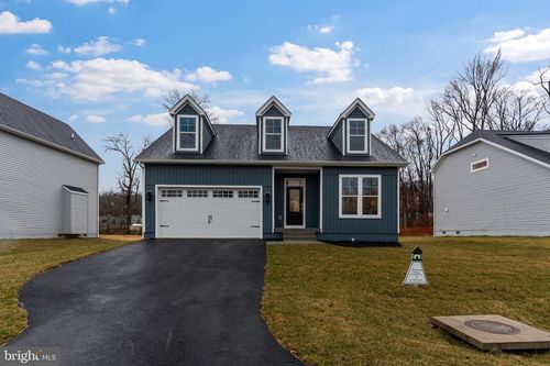 2032 William Ave, Essex, MD, 21221-1832 | Card Image
