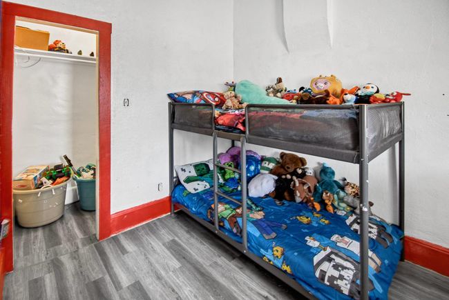 Bedroom | Image 17