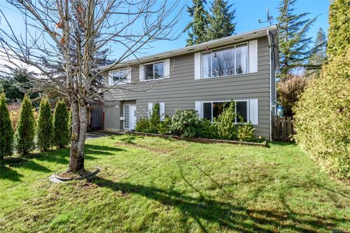 97 Mitchell Rd, Courtenay, BC, V9N6H1 | Card Image