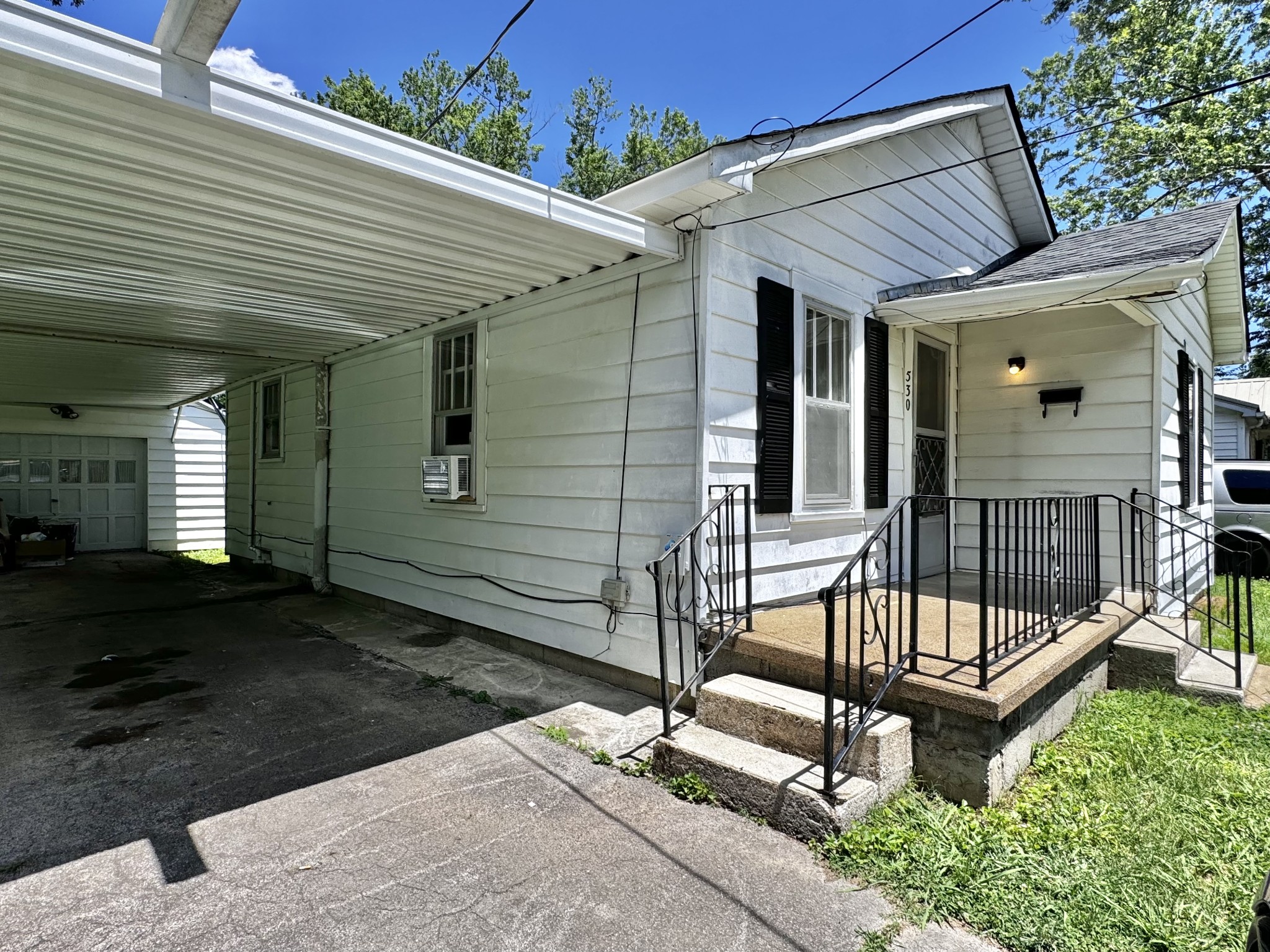 3rd St, Lawrenceburg, TN 38464