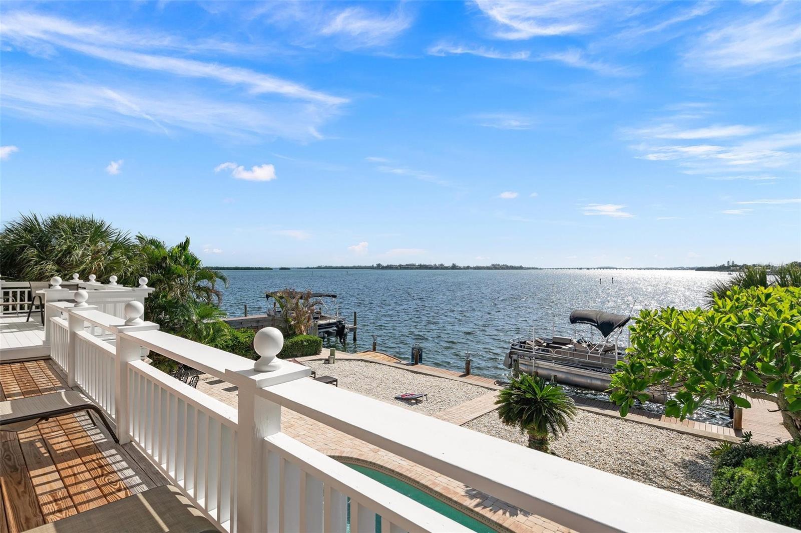 Bayview Dr, Holmes Beach, FL 34217