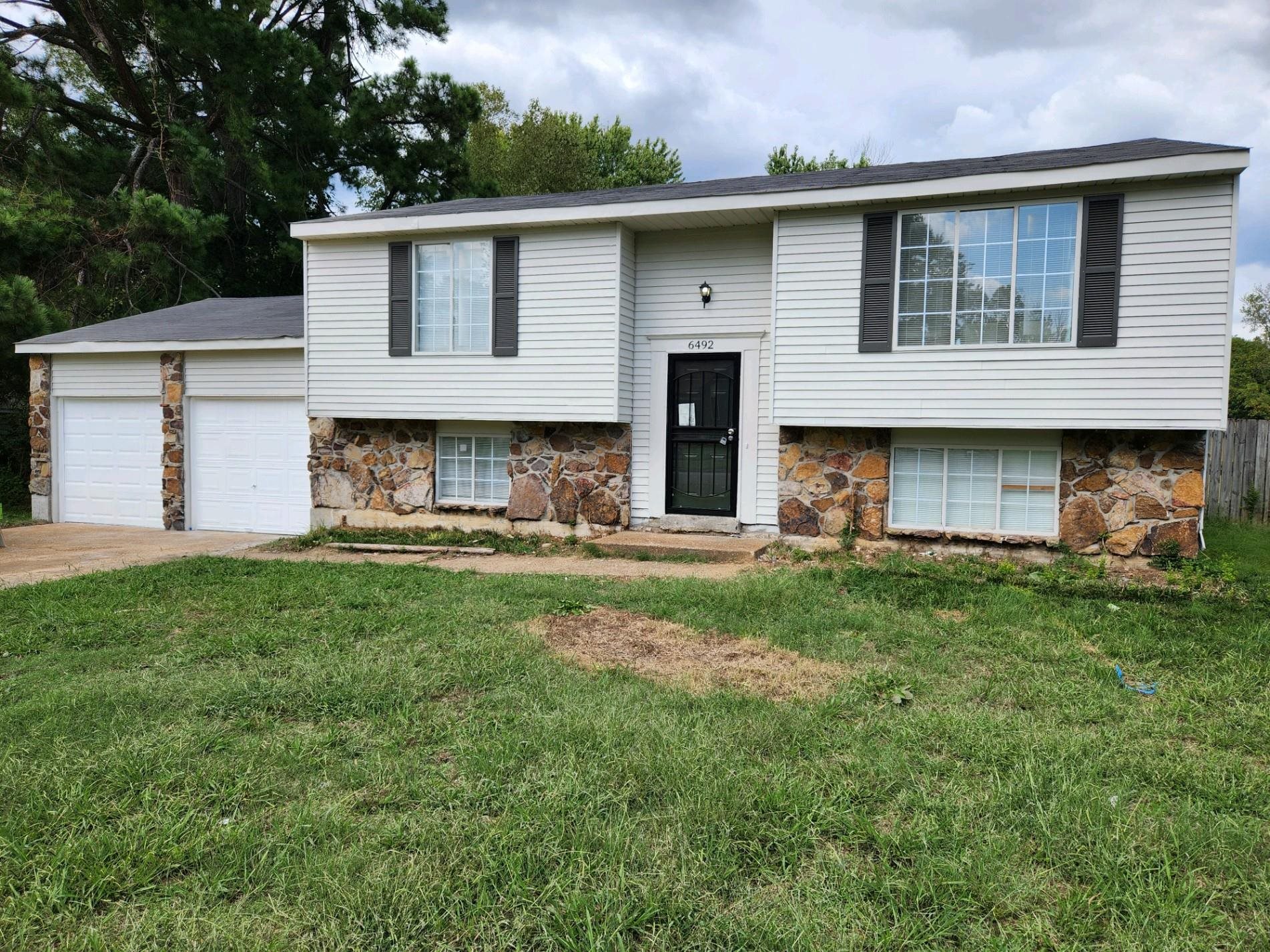 Pinehill Park Dr, Memphis, TN 38141