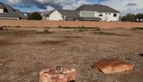 2725 E 1300 South Cir, St George, UT, 84790-7020 | Card Image