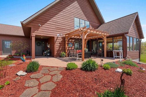 910 Shoemaker Road, UNION, WI, 54204 | Card Image