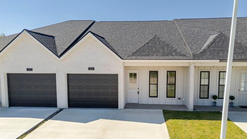 127 Emerson Dr, Houma, LA, 70360-8202 | Card Image