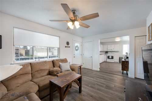 apt-a-208 Show Pl, Belgrade, MT, 59714-3491 | Card Image