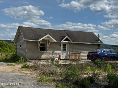 56 Race Track Rd, Ticonderoga, NY, 12883-4032 | Card Image