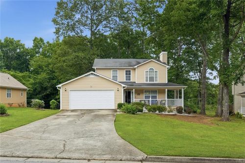 9636 Squirrel Wood Run, Douglasville, GA, 30135-2474 | Card Image
