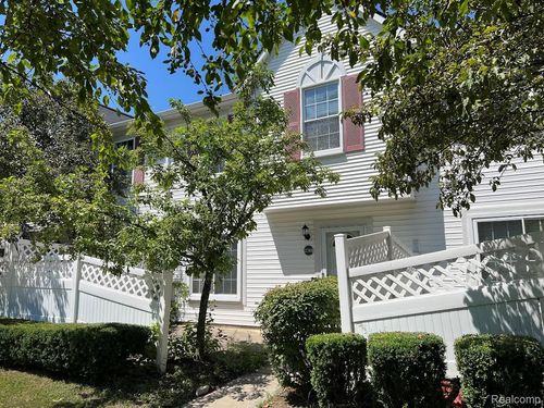 22368 Cape Cod Way, Farmington Hills, MI, 48336-4381 | Card Image