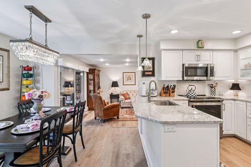 apt-249-6115 Lincoln Dr, Edina, MN, 55436-1628 | Card Image