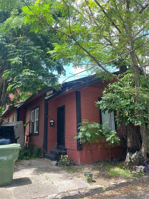 2922 N 12th St, Tampa, FL, 33605-2523 | Card Image