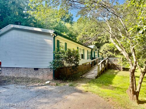 94 Green Acres Holw, Hayesville, NC, 28904-9241 | Card Image