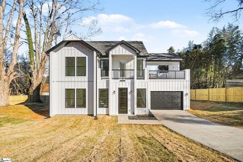 202 Pine St, Easley, SC, 29640-1644 | Card Image