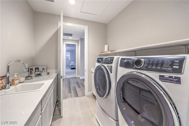 8984 Rolling Pietra St, House other with 5 bedrooms, 5 bathrooms and null parking in Las Vegas NV | Image 24