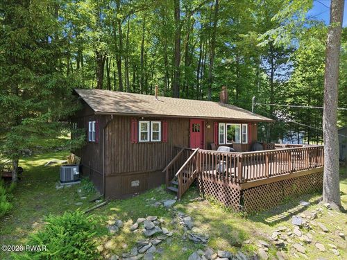 305 Laurel Ln, Greentown, PA, 18426-3050 | Card Image