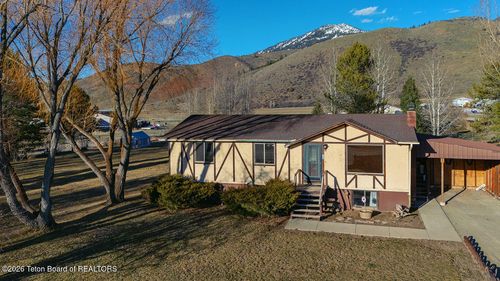 172 W Cottonwood Drive, Smoot, WY, 83126 | Card Image