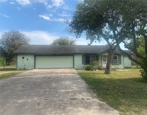 813 E Yoakum Ave, Kingsville, TX, 78363-4667 | Card Image
