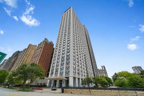 23e-1550 N Lake Shore Dr, Chicago, IL, 60610-6605 | Card Image