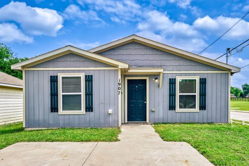 1907 Morgan St, Greenville, TX, 75401-2832 | Card Image