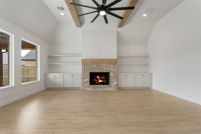 2038 E 129 Th St S, House other with 3 bedrooms, 3 bathrooms and null parking in Jenks OK | Image 8