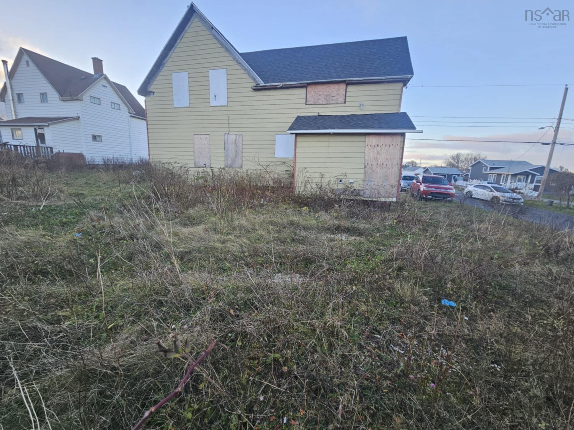 Residential in Glace Bay 4