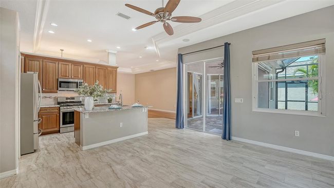 8019 Indigo Ridge Ter, House other with 3 bedrooms, 2 bathrooms and null parking in Bradenton FL | Image 18