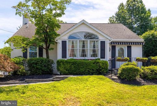 681 Jackson Ave, GLENSIDE, PA, 19038-2507 | Card Image