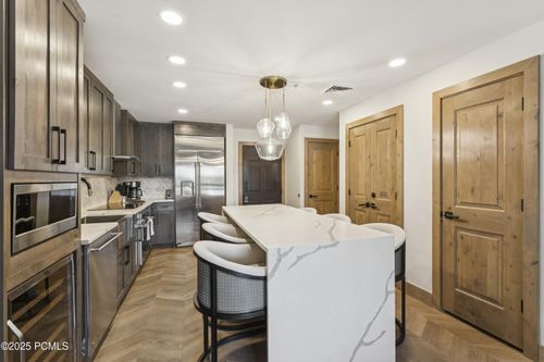 3303a-3000 Canyons Resort Dr, Park City, UT, 84098-6552 | Card Image