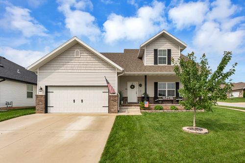 841 E Acacia Ln, Nixa, MO, 65714-4221 | Card Image