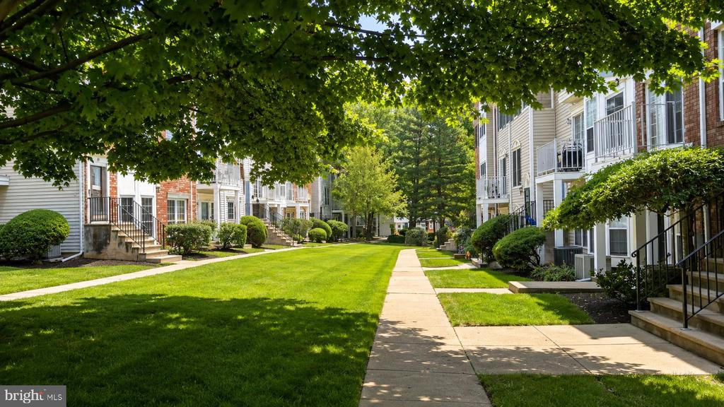 Residential in FRANKLIN PARK 2