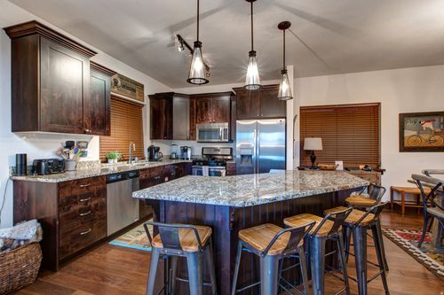 2308-5461 Luge Ln, Park City, UT, 84098-7647 | Card Image
