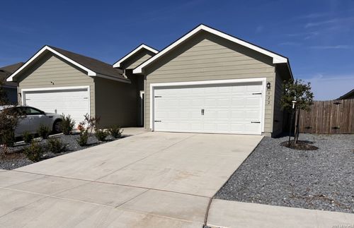 620-622 Grayson Ln, Seguin, TX, 78155-3085 | Card Image