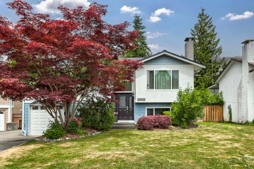 21033 119 Avenue, Maple Ridge, BC, V2X7N6 | Card Image