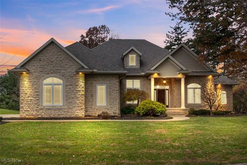 1514 Lancaster Gate Se, North Canton, OH, 44709-4804 | Card Image