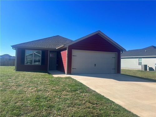 820 S Parrot Ln, Siloam Springs, AR, 72761-4088 | Card Image
