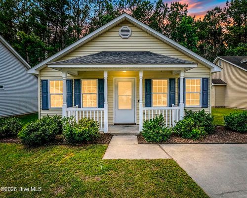 228 Forest Park Dr, New Bern, NC, 28562-4844 | Card Image