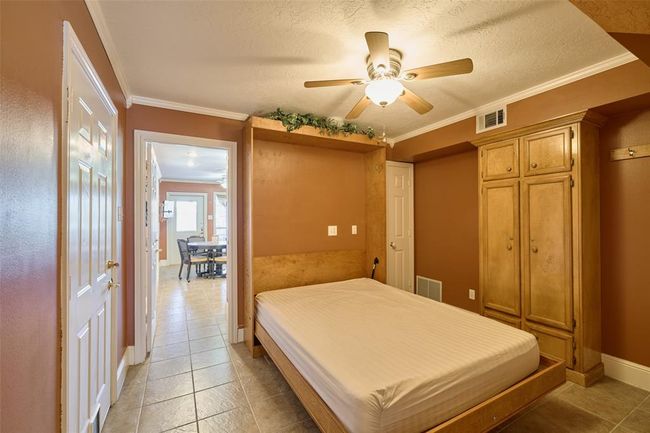 Queen size Muphy bed | Image 8