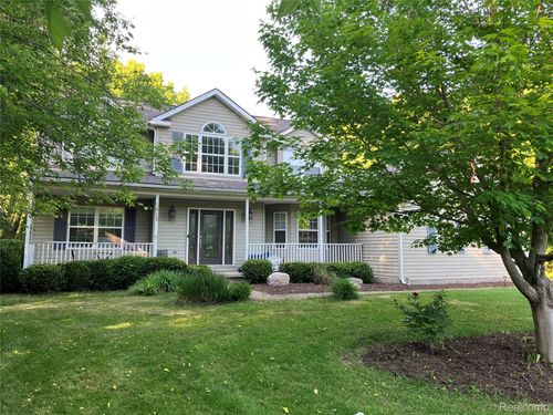 1815 Twin Lakes Blvd, Oxford, MI, 48371-5835 | Card Image