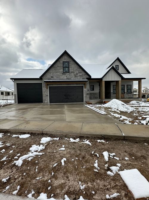 327-143 S Chamberlain St, Mapleton, UT, 84664-4555 | Card Image